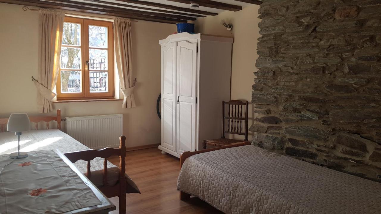 Historisches Haus Im Herzen Von Monschau Exteriör bild